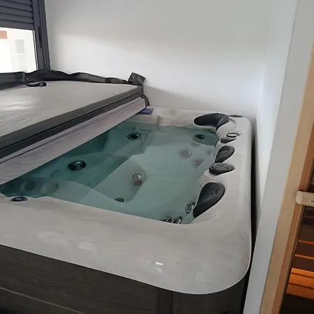 Sea View Penthouse Universal Residences *