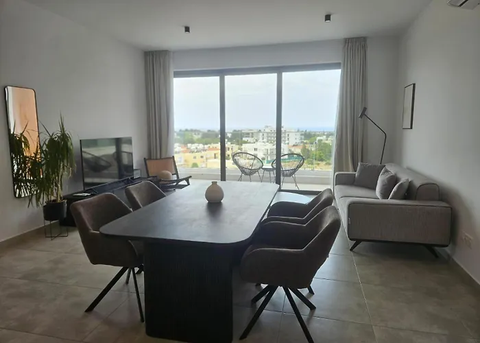 Sea View Penthouse Universal Residences *