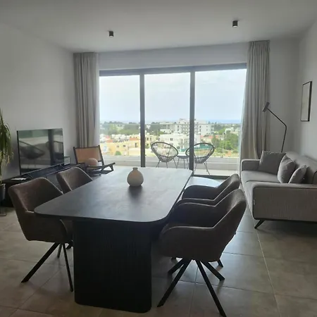 Sea View Penthouse Universal Residences *