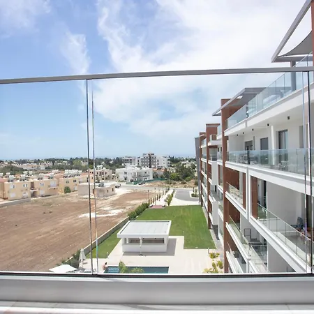 Sea View Penthouse Universal Residences *