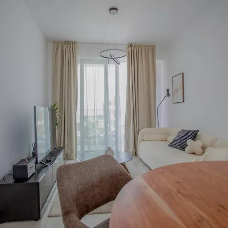 Sea View Penthouse Universal Residences Апартаменты