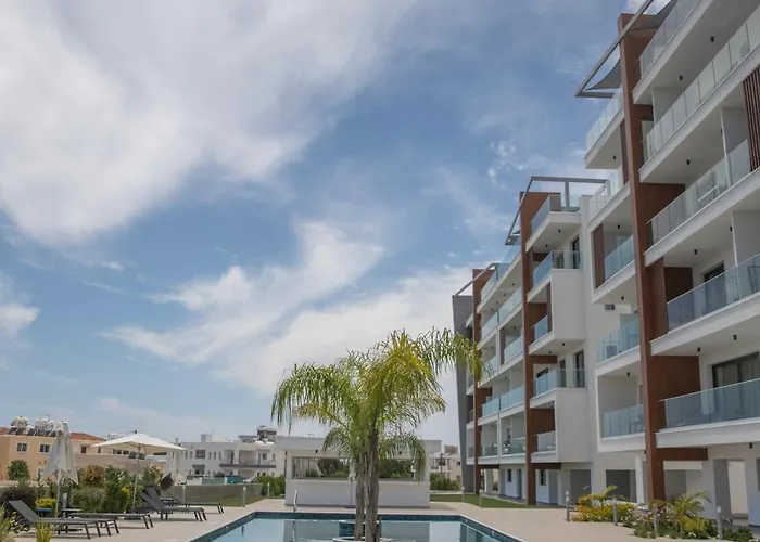 Sea View Penthouse Universal Residences Pafos