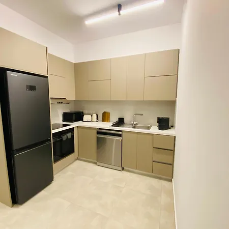 Sea View Penthouse Universal Residences * بافوس