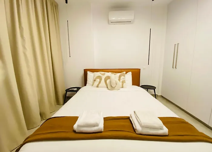 Sea View Penthouse Universal Residences * بافوس